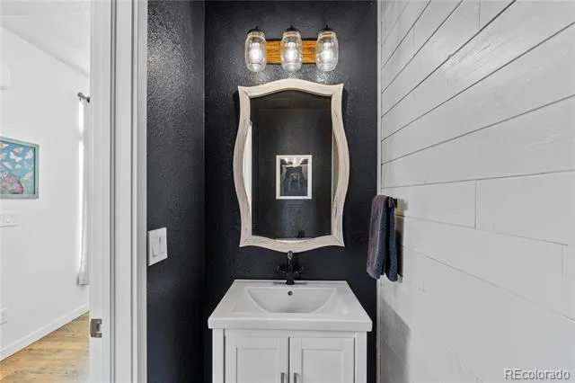 18631 E 53rd Avenue Denver, CO 80249