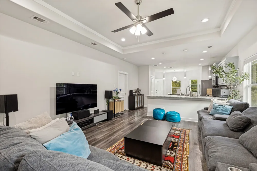 2547 Fatima Avenue Dallas, TX 75241