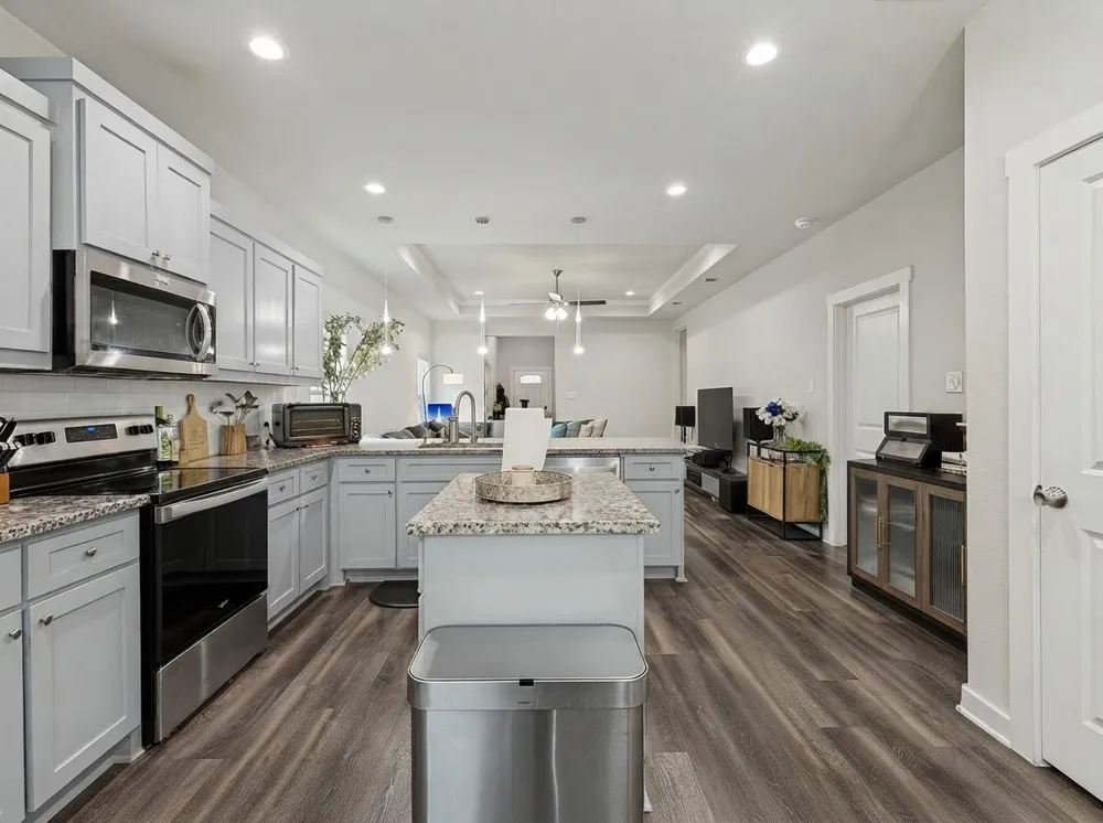 2547 Fatima Avenue Dallas, TX 75241