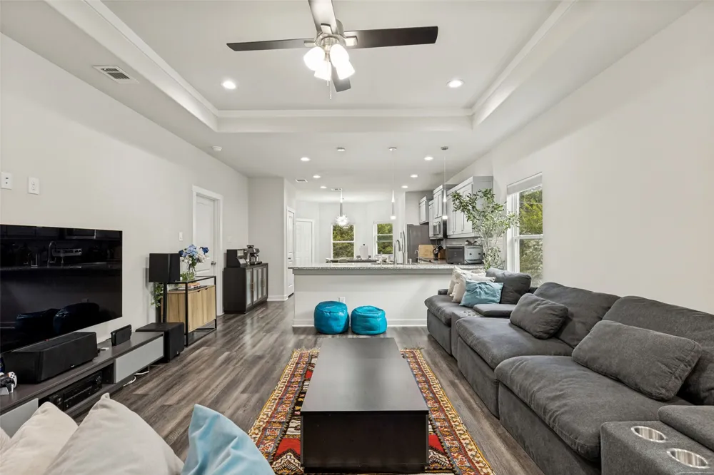 2547 Fatima Avenue Dallas, TX 75241