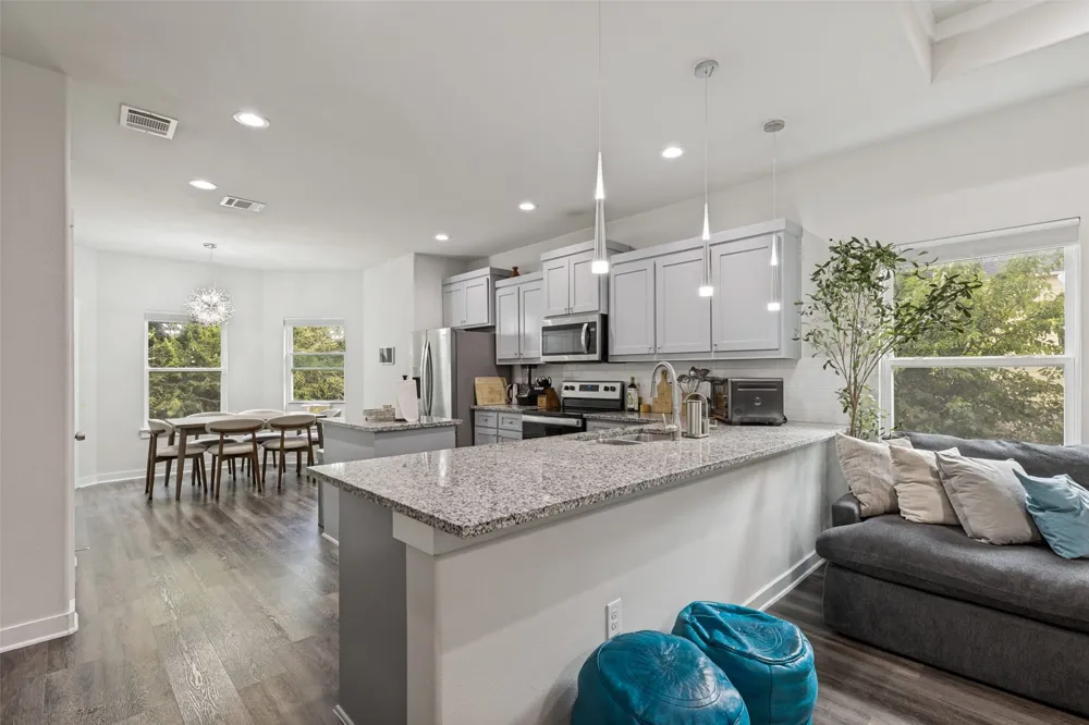2547 Fatima Avenue Dallas, TX 75241