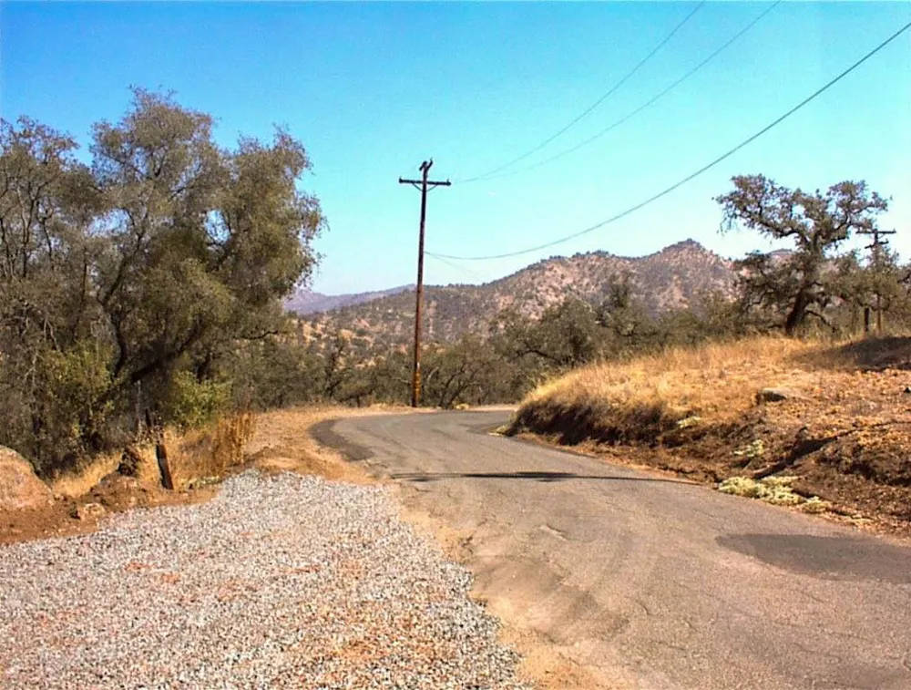 452 Ennis Road Yokuts Valley, CA 93675