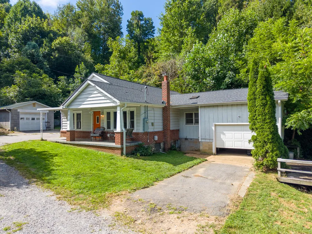 Nature Lane Waynesville, NC 28786