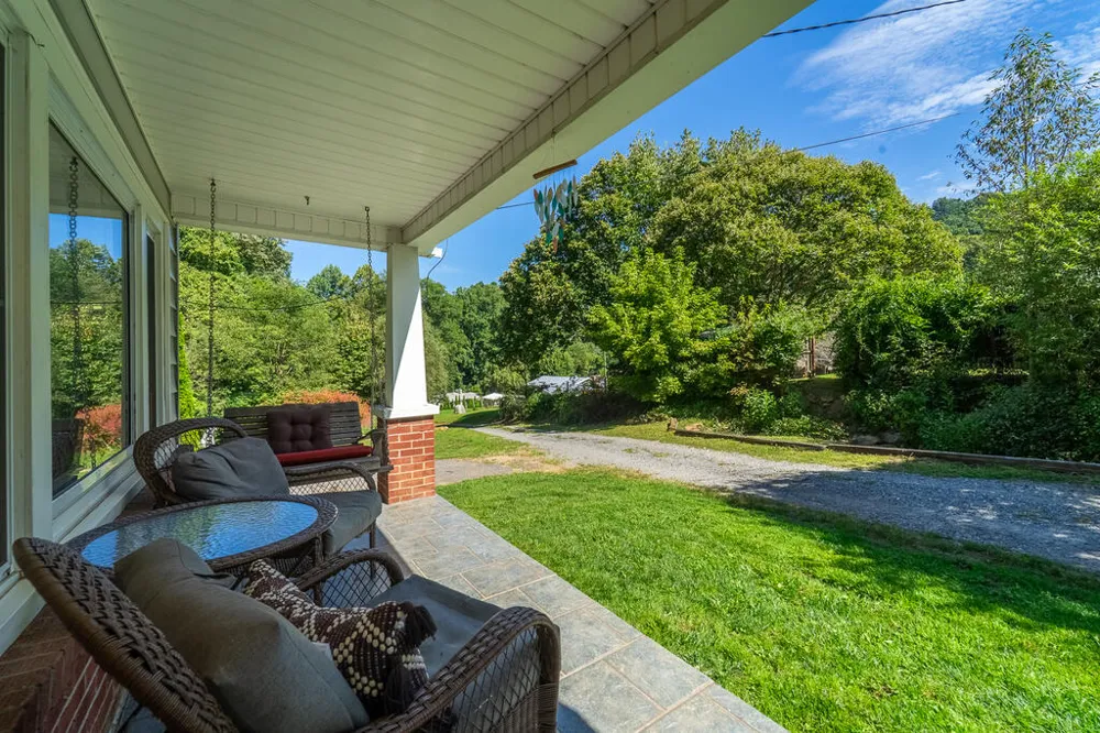 Nature Lane Waynesville, NC 28786