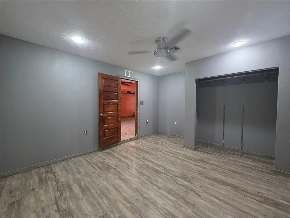 1905 Suntide Road Corpus Christi, TX 78409