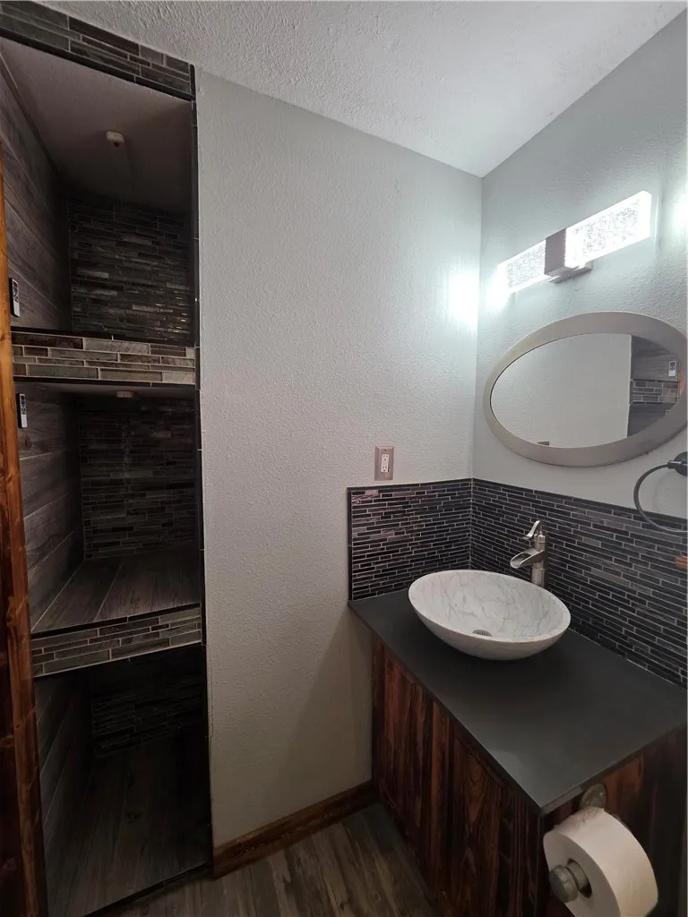 1905 Suntide Road Corpus Christi, TX 78409