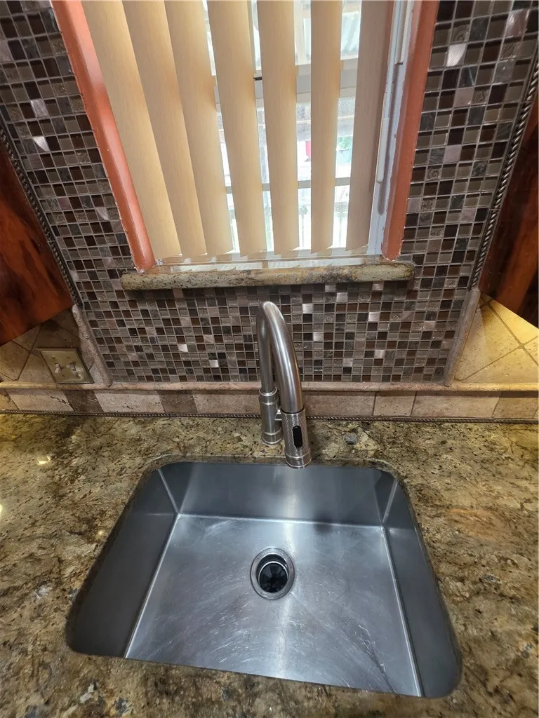1905 Suntide Road Corpus Christi, TX 78409