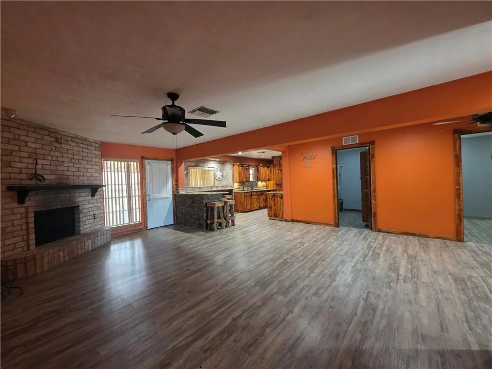 1905 Suntide Road Corpus Christi, TX 78409
