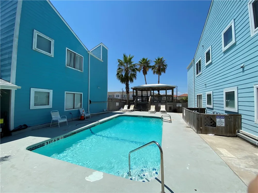 15010 Leeward Drive #701 Corpus Christi, TX 78418