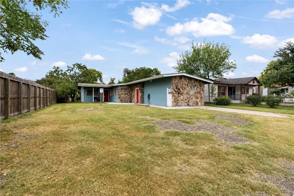 622 Van Cleve Drive Corpus Christi, TX 78408