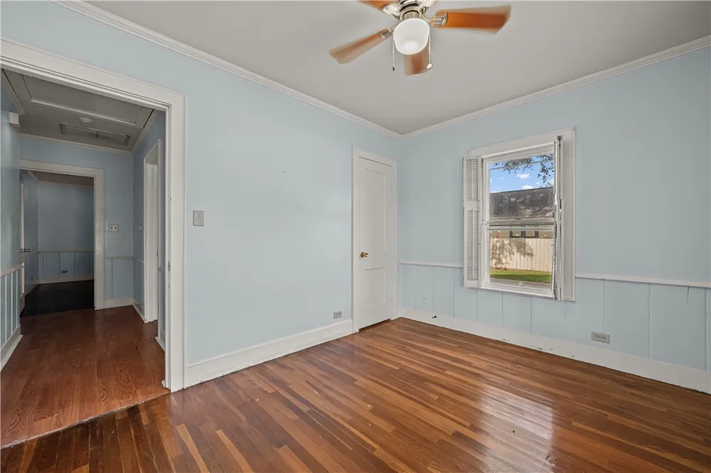 813 E Market Sinton, TX 78387