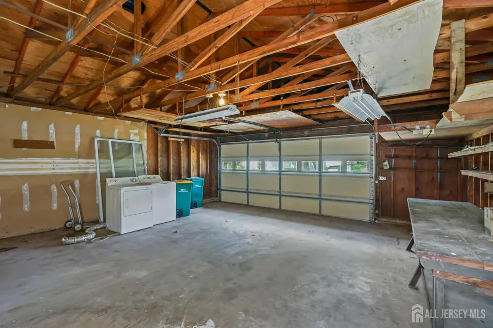 164 Kalmia Plaza #164A Monroe, NJ 08831