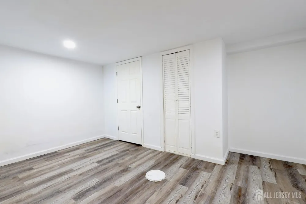 48 Buchanan Avenue Sayreville, NJ 08859