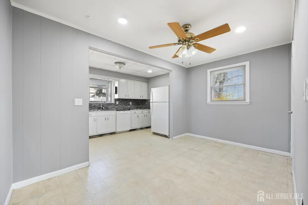 48 Buchanan Avenue Sayreville, NJ 08859