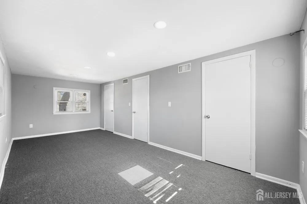 48 Buchanan Avenue Sayreville, NJ 08859