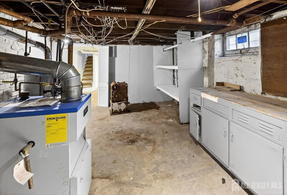 53 Sanhican Drive Trenton, NJ 08618