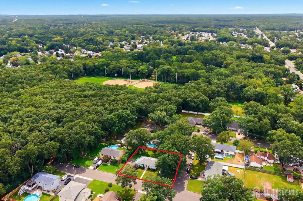 37 Lenox Avenue Old Bridge, NJ 08857