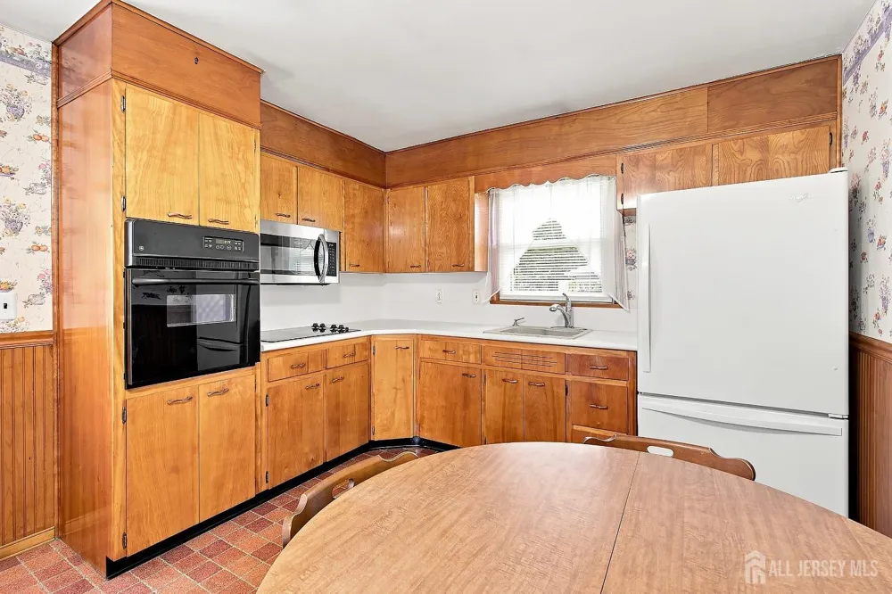 37 Lenox Avenue Old Bridge, NJ 08857