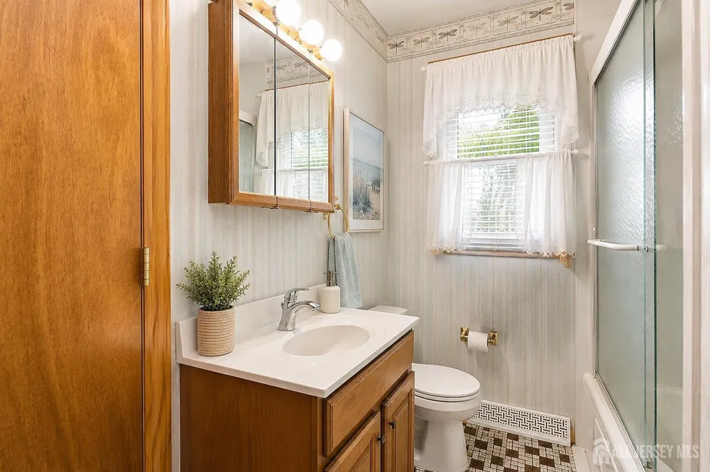 37 Lenox Avenue Old Bridge, NJ 08857