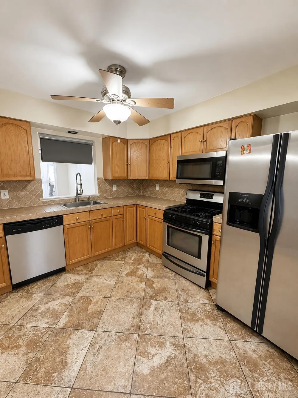 410 Johnstone Street Perth Amboy, NJ 08861