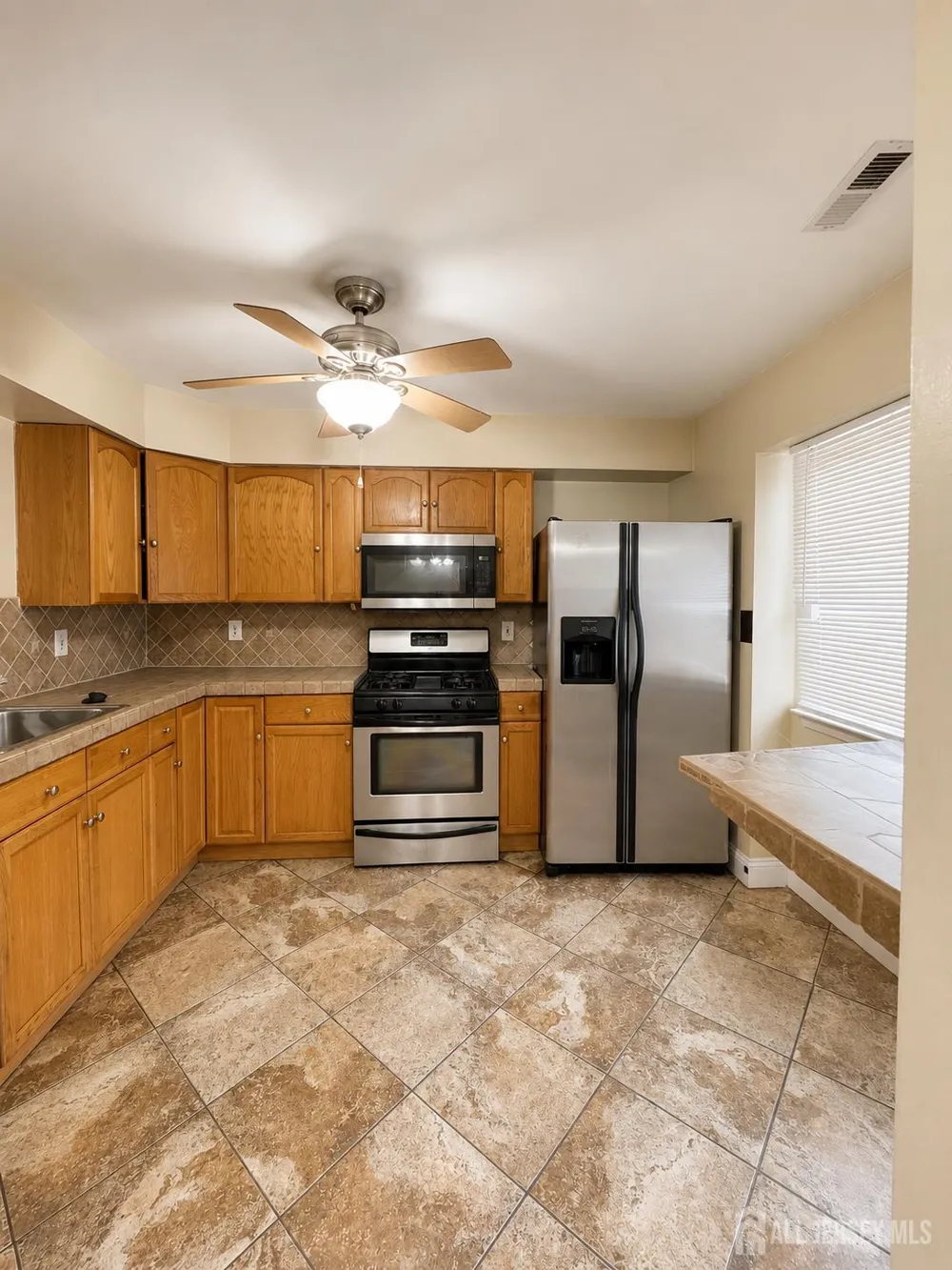 410 Johnstone Street Perth Amboy, NJ 08861