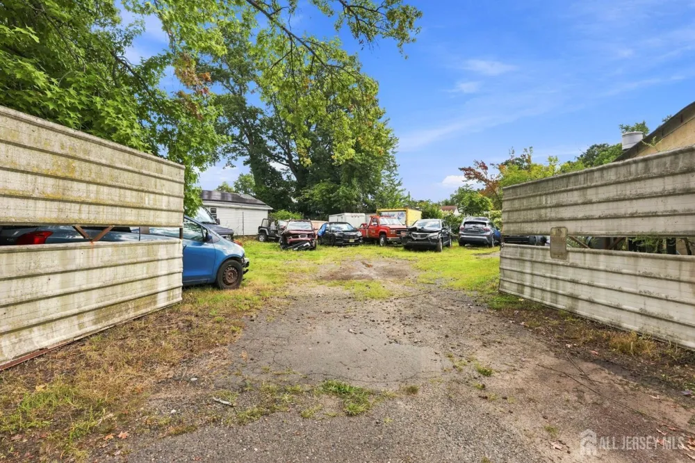 845 forrest Avenue Old Bridge, NJ 08879