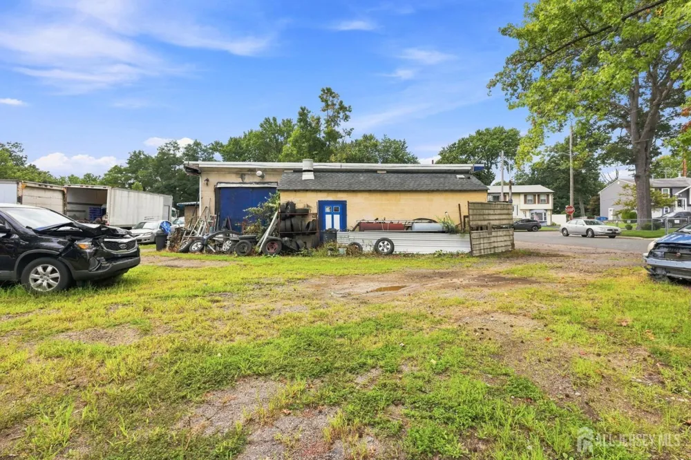 845 forrest Avenue Old Bridge, NJ 08879