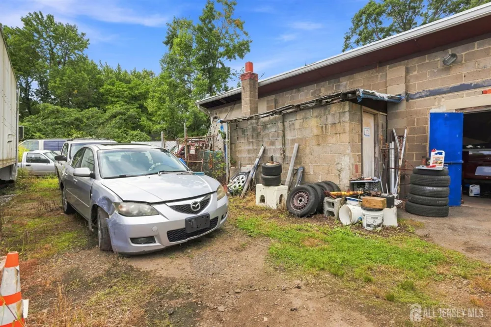 845 forrest Avenue Old Bridge, NJ 08879