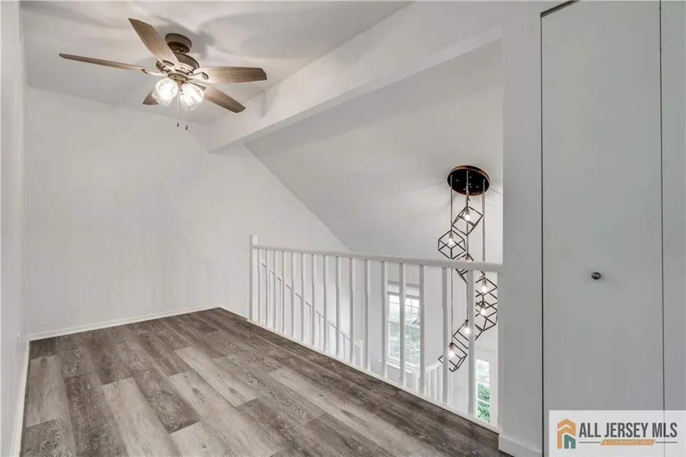 130 Winchester Way Franklin, NJ 08873