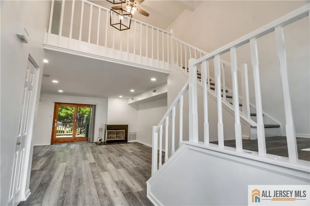 130 Winchester Way Franklin, NJ 08873