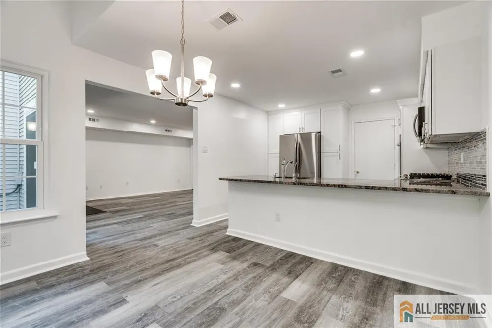 130 Winchester Way Franklin, NJ 08873
