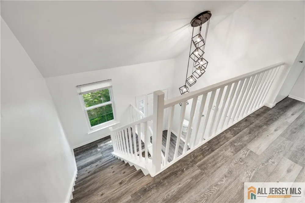 130 Winchester Way Franklin, NJ 08873