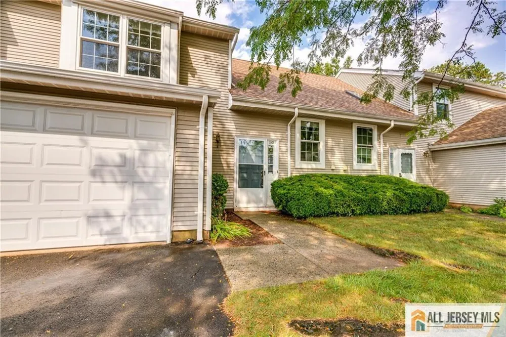130 Winchester Way Franklin, NJ 08873