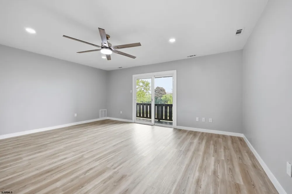 3103 Woodlands Dr Mays Landing, NJ 08330