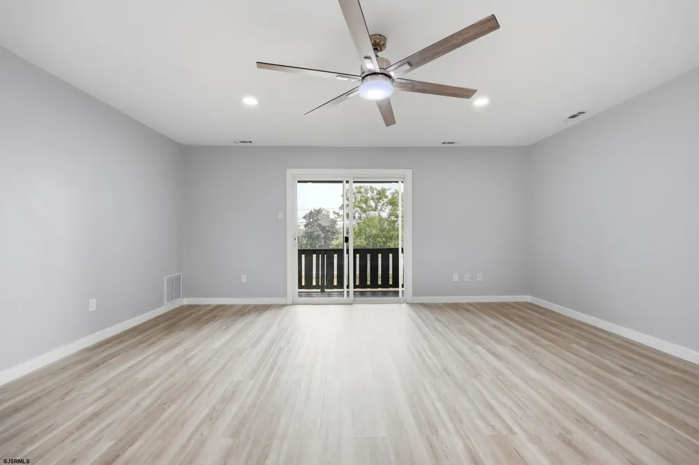3103 Woodlands Dr Mays Landing, NJ 08330