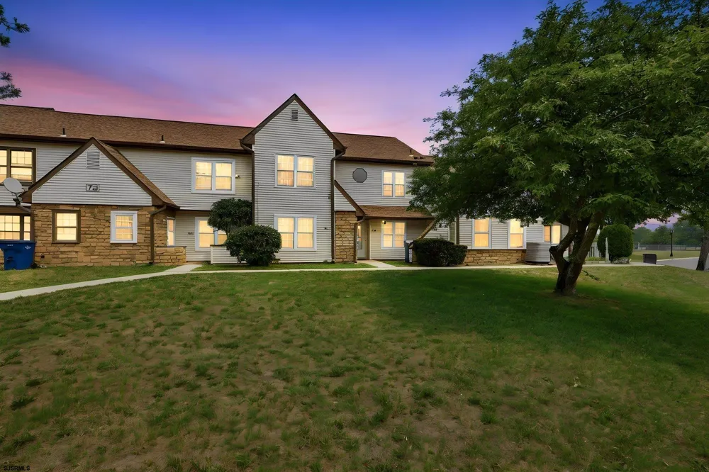 3103 Woodlands Dr Mays Landing, NJ 08330
