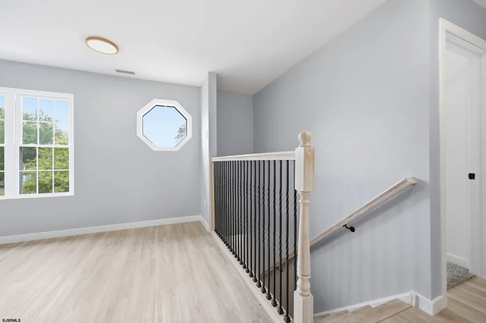 3103 Woodlands Dr Mays Landing, NJ 08330
