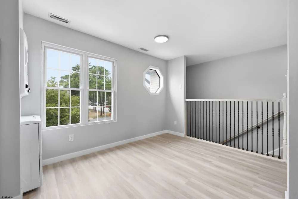 3103 Woodlands Dr Mays Landing, NJ 08330