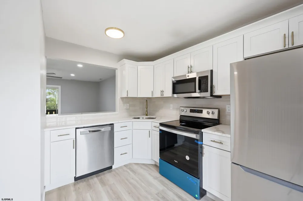 3103 Woodlands Dr Mays Landing, NJ 08330