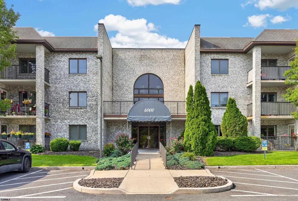 4301 Dolphin Ave Northfield, NJ 08225