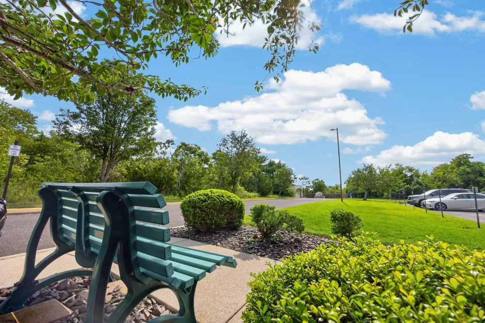 4301 Dolphin Ave Northfield, NJ 08225