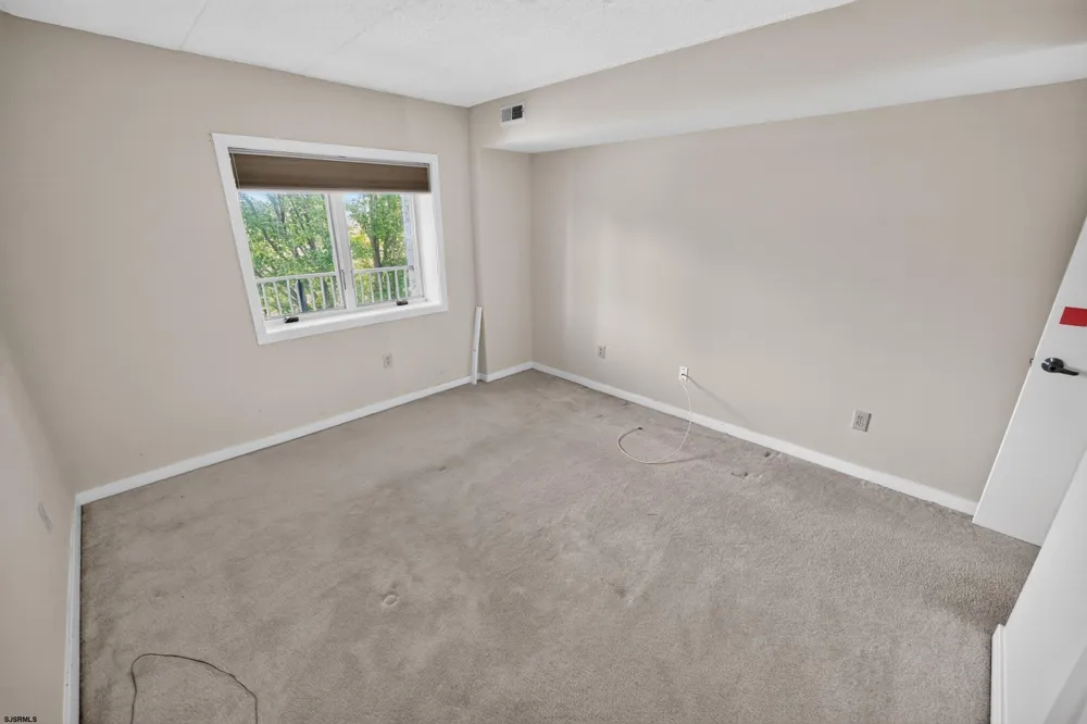 4301 Dolphin Ave Northfield, NJ 08225