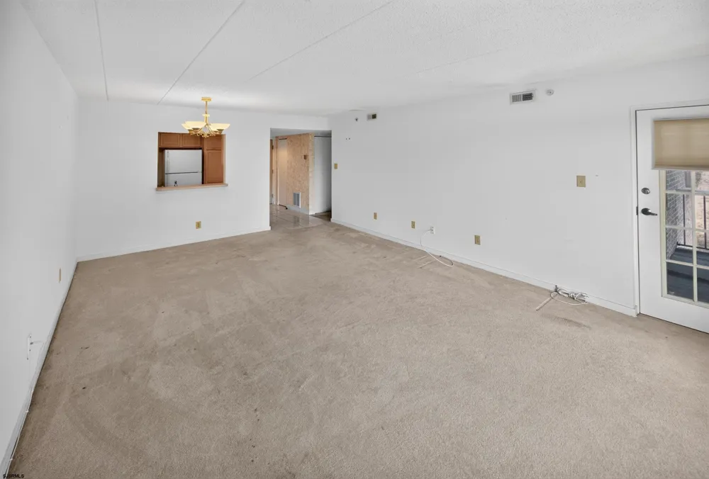 4301 Dolphin Ave Northfield, NJ 08225