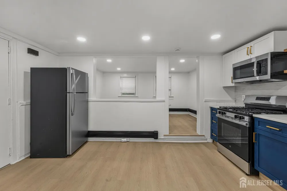 309 S 2nd Avenue S Highland Park, NJ 08904