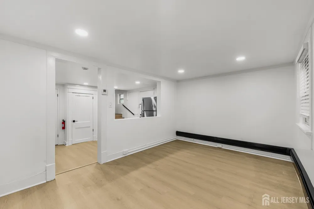 309 S 2nd Avenue S Highland Park, NJ 08904