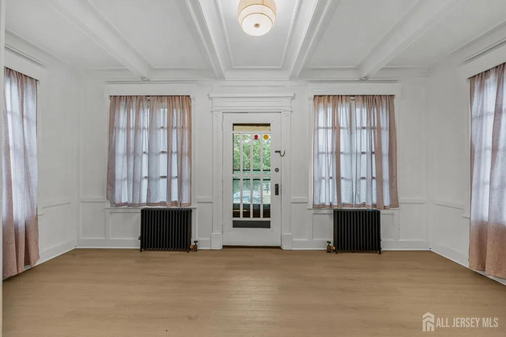 309 S 2nd Avenue S Highland Park, NJ 08904
