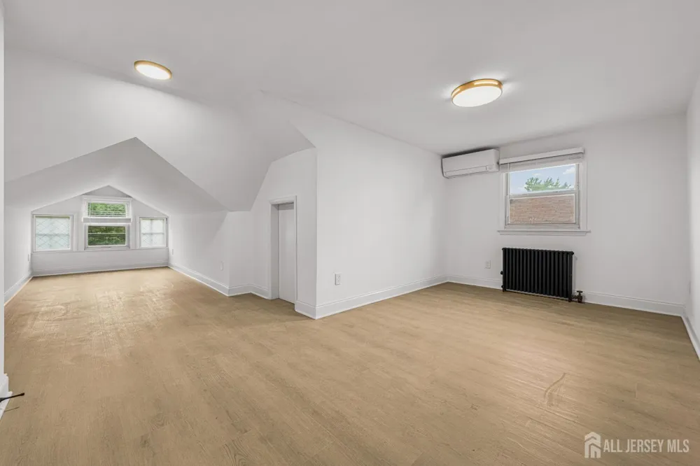 309 S 2nd Avenue S Highland Park, NJ 08904