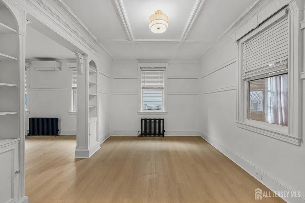 309 S 2nd Avenue S Highland Park, NJ 08904