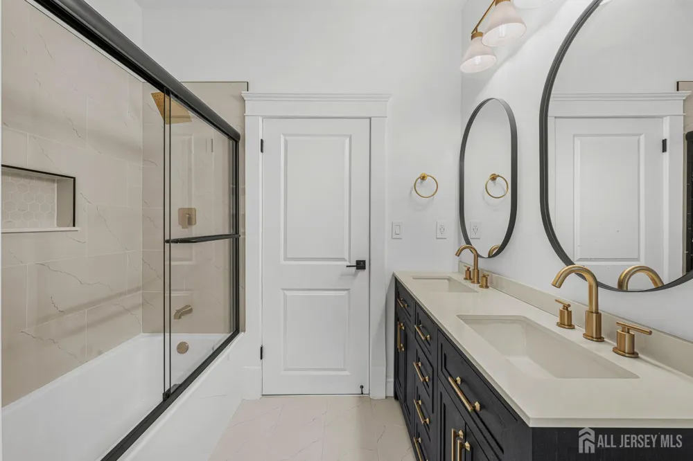 309 S 2nd Avenue S Highland Park, NJ 08904