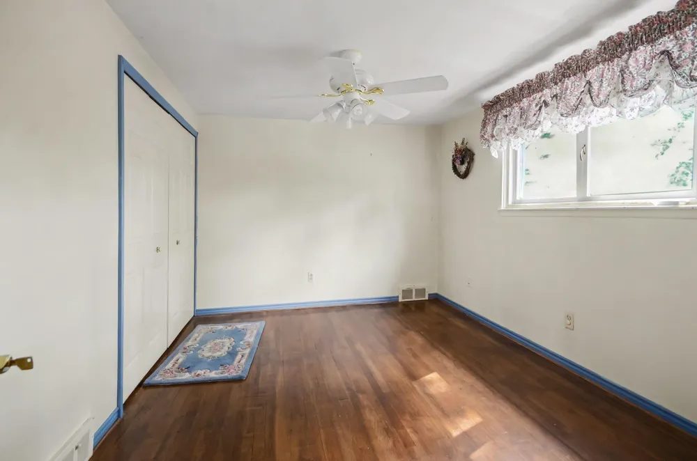 7917 Kaiser Street Canton, MI 48187